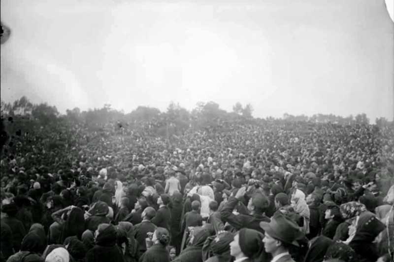 Peregrinos em Fátima, 1917